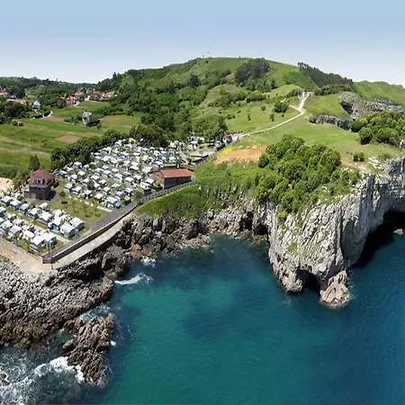 In Isla, Cantabria 102760 By Mo *